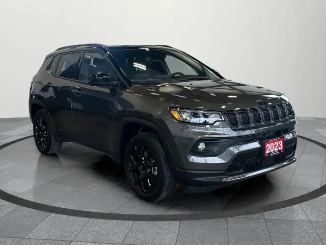 2023 Jeep Compass Altitude 4X4|Sunroof|Navigation - Photo 8
