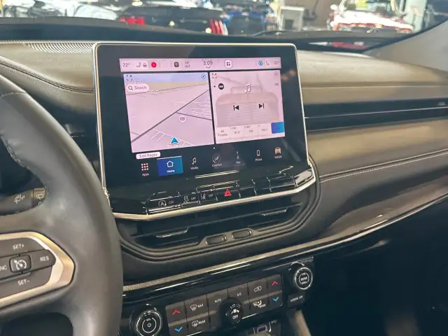 2023 Jeep Compass Altitude 4X4|Sunroof|Navigation - Photo 20