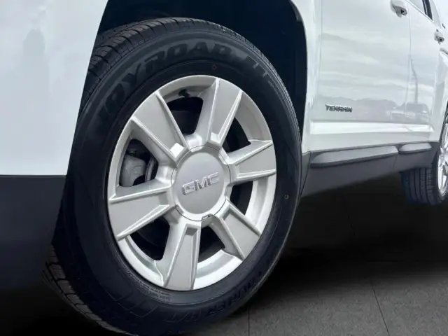 2013 GMC Terrain SLE-2 Low KM|Well Kept|Warranty Available - Photo 2