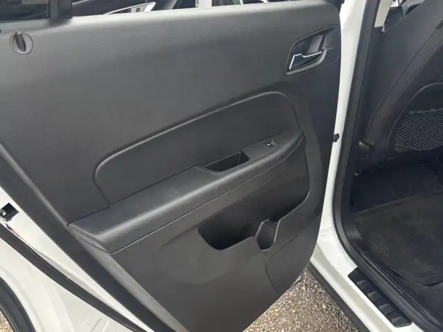 2013 GMC Terrain SLE-2 Low KM|Well Kept|Warranty Available - Photo 21