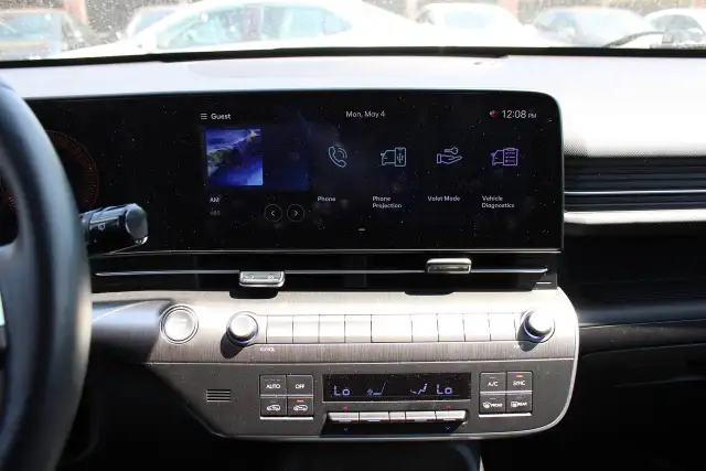 2025 Hyundai KONA 2.0L Preferred AWD w/Trend Package - Photo 14