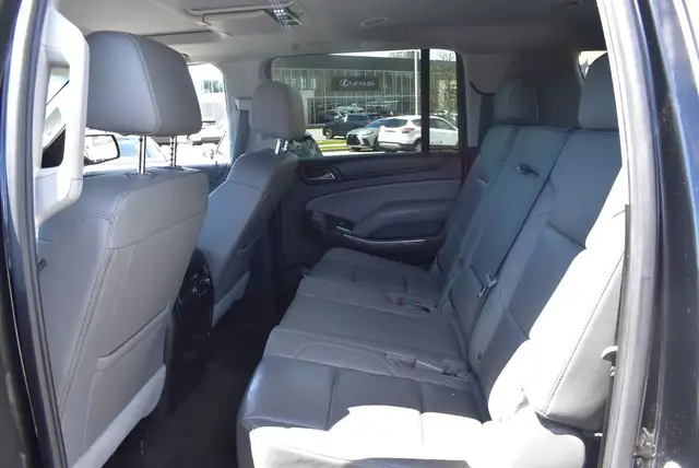 2018 Chevrolet Suburban LT 4WD - Photo 8