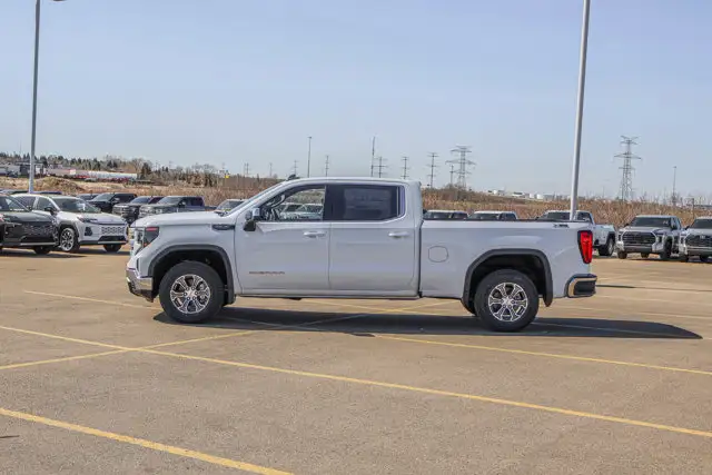 2026 GMC Sierra 1500 SLE - Photo 5
