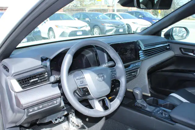 2025 Toyota Camry SE Hybris - Photo 21