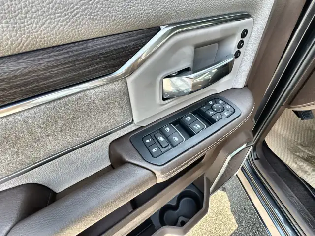 2025 Ram 3500 - Photo 8