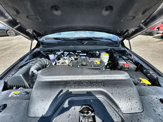 2025 Ram 3500 - Photo 20