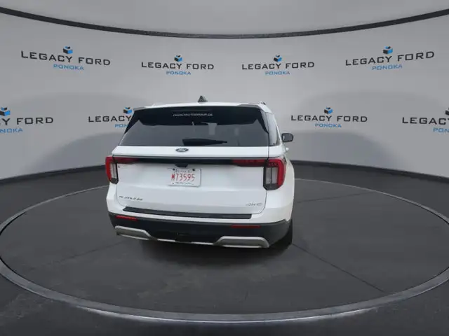 2026 Ford Explorer Platinum - Photo 6