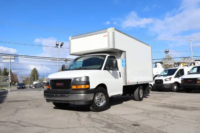 GMC Savana CUBE 12 PIEDSD   DECK ROUE SIMPLE / 102 000 KM CERTIF - Photo 9