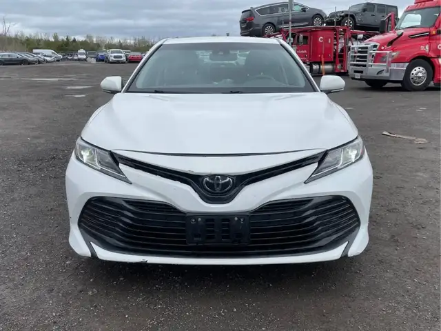 2018 Toyota Camry LE Auto