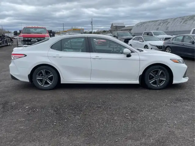 2018 Toyota Camry LE Auto - Photo 2