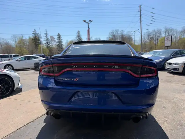 2018 Dodge Charger GT AWD - Photo 12