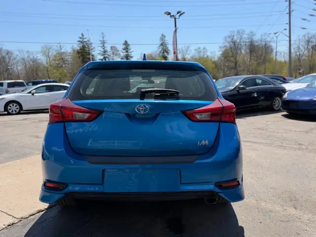 2017 Toyota COROLLA iM 4dr HB - Photo 7