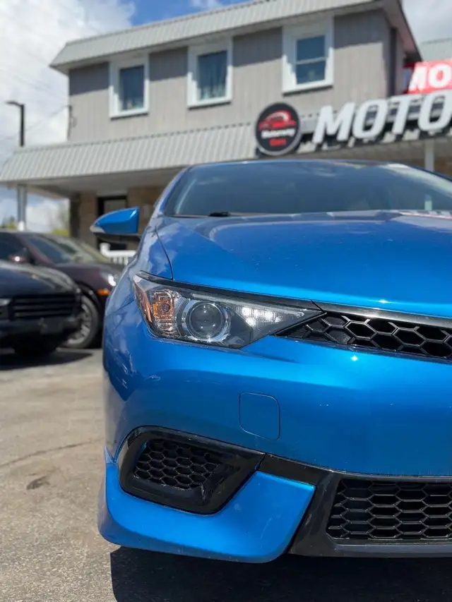2017 Toyota COROLLA iM 4dr HB - Photo 10