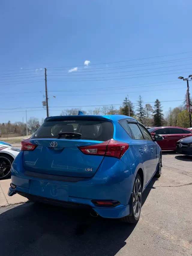 2017 Toyota COROLLA iM 4dr HB - Photo 13