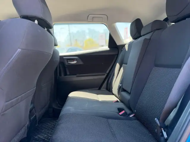 2017 Toyota COROLLA iM 4dr HB - Photo 18