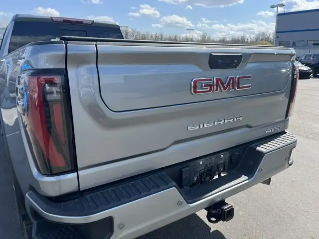 2024 GMC Sierra 3500HD AT4 - Photo 5