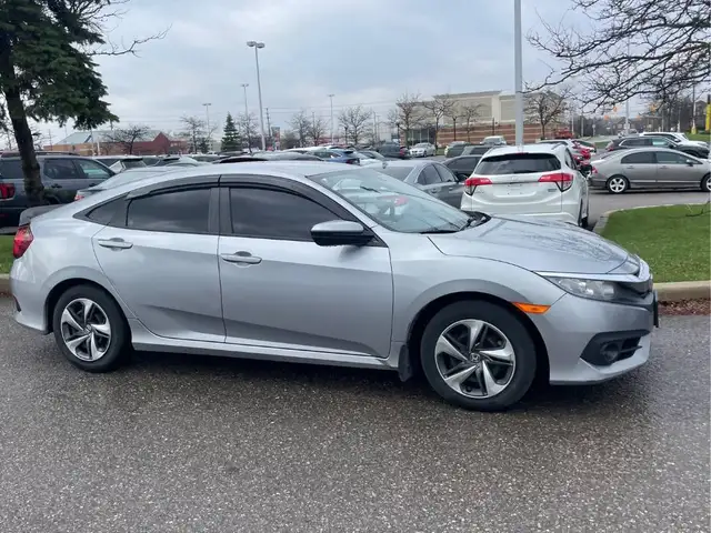 2018 Honda Civic LX CVT - Photo 3