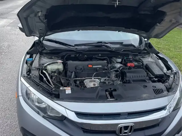 2018 Honda Civic LX CVT - Photo 6