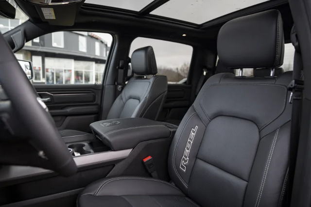 2026 RAM 1500 Rebel - Photo 9