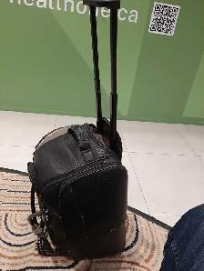 Black Leather Gwon Tong Luxury Bag - Photo 2