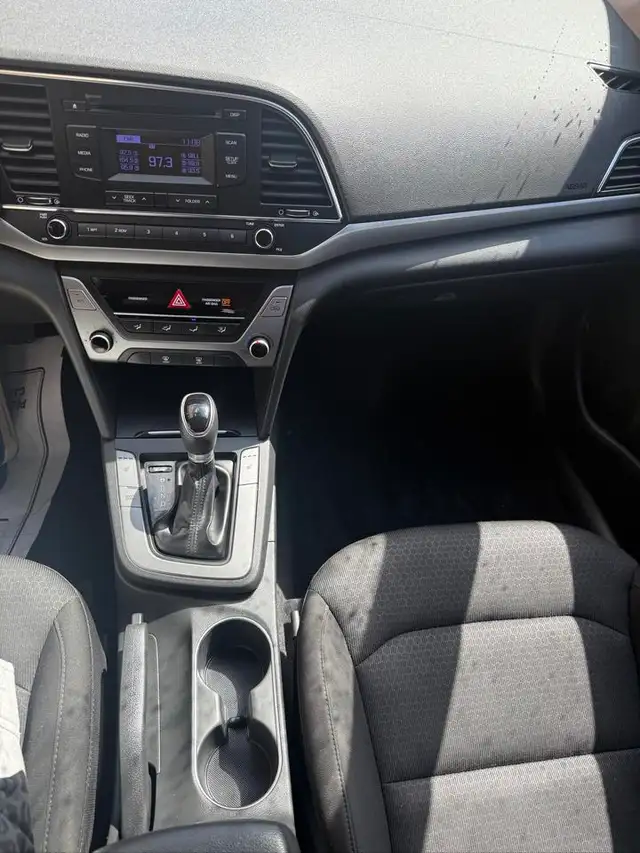 2017 Hyundai Elantra LE - Photo 11