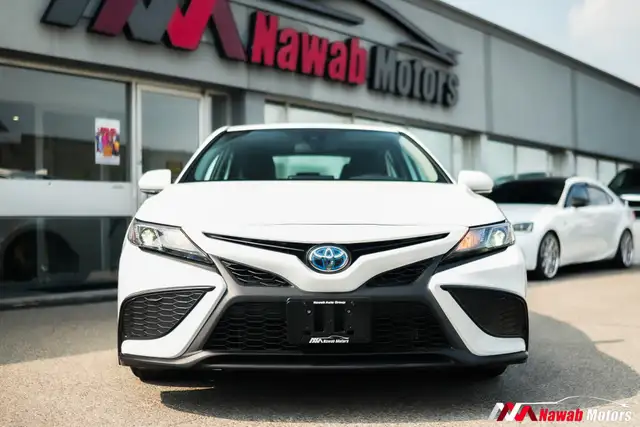 2023 Toyota Camry HYBRID|SE|LEATHER INTERIOR|CARPLAY|ALLOYS|LANE - Photo 4