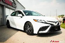 2023 Toyota Camry HYBRID|SE|LEATHER INTERIOR|CARPLAY|ALLOYS|LANE - Photo 5