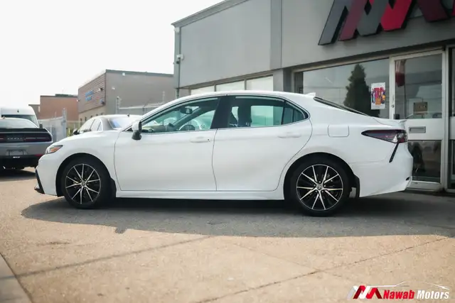 2023 Toyota Camry HYBRID|SE|LEATHER INTERIOR|CARPLAY|ALLOYS|LANE - Photo 8