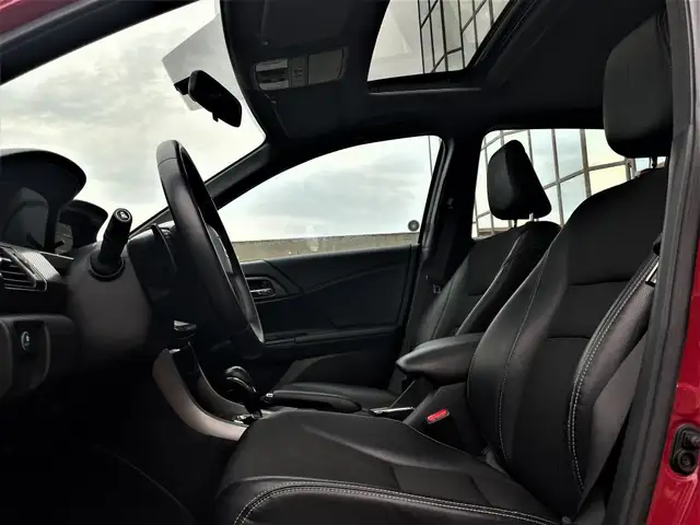 2017 Honda Accord Sedan SPORT|DUAL DISPLAY|SUNROOF|ALLOYS|HEATED - Photo 11