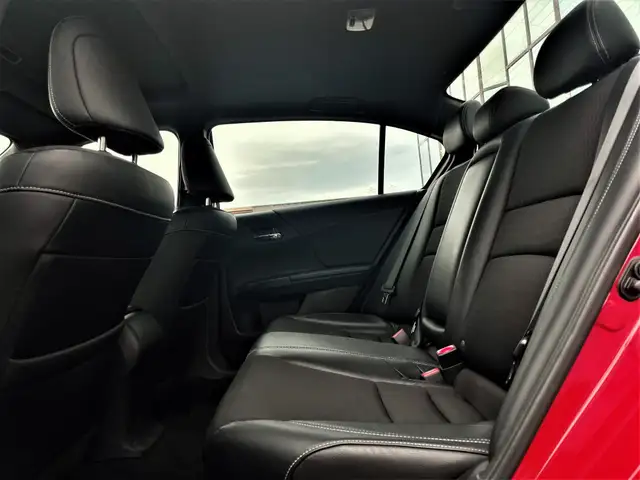 2017 Honda Accord Sedan SPORT|DUAL DISPLAY|SUNROOF|ALLOYS|HEATED - Photo 12