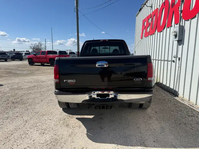 2001 Ford F-350 SD Lariat Crew Cab Long Bed 4WD - Photo 3