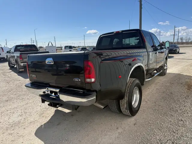 2001 Ford F-350 SD Lariat Crew Cab Long Bed 4WD - Photo 4