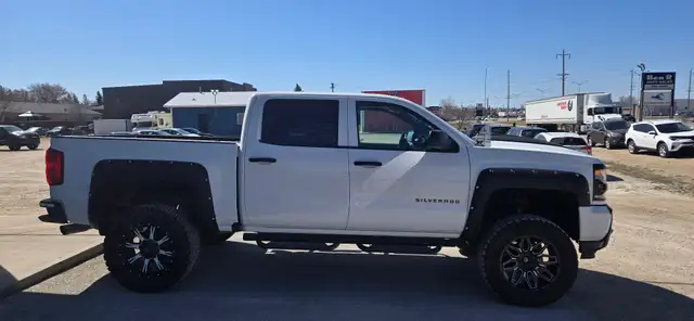 2018 Chevrolet Silverado 1500 LTZ - Photo 4