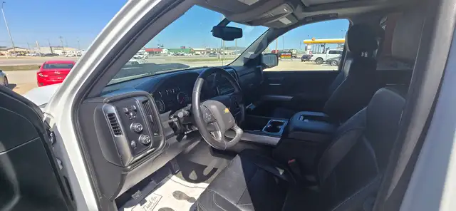 2018 Chevrolet Silverado 1500 LTZ - Photo 9