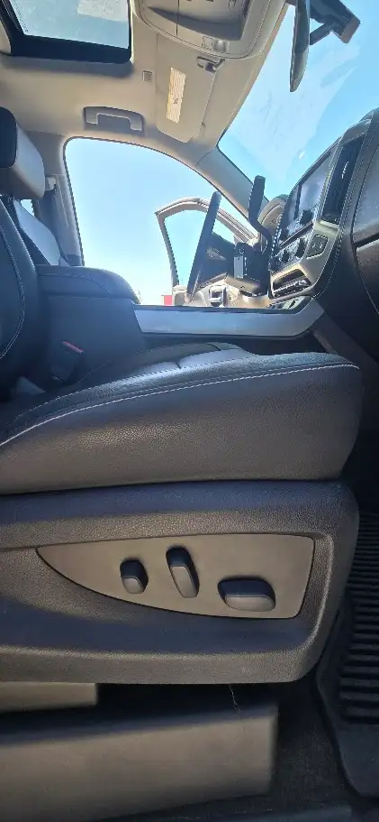 2018 Chevrolet Silverado 1500 LTZ - Photo 18