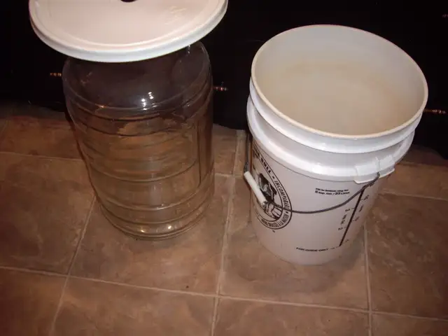 Wine Making Equipment - Photo 2