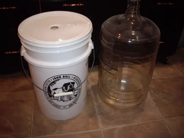 Wine Making Equipment - Photo 3
