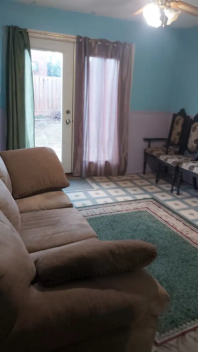 2 Rooms separate unit available - Photo 4