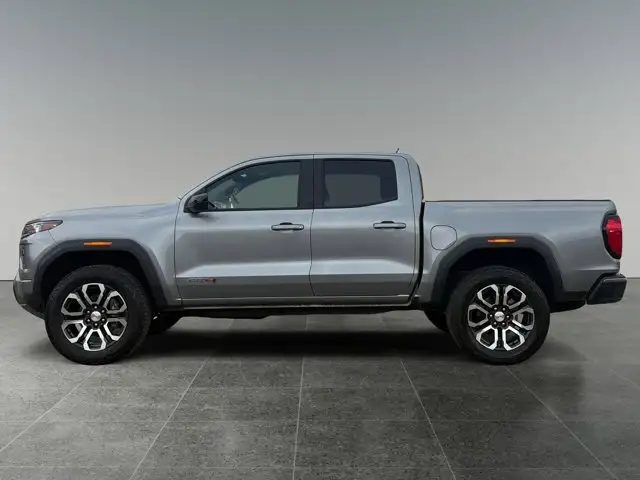 2024 GMC Canyon AT4 - Photo 2