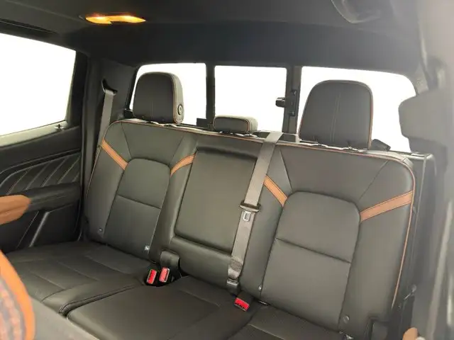 2024 GMC Canyon AT4 - Photo 18
