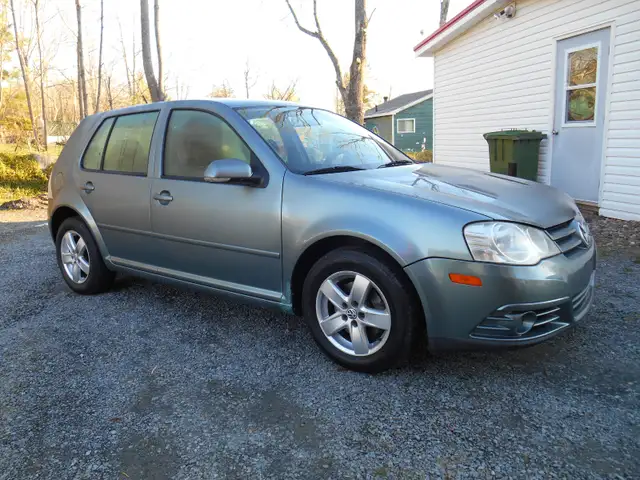 2009 VW City Golf.. LOW kms. & New MVI - Photo 2