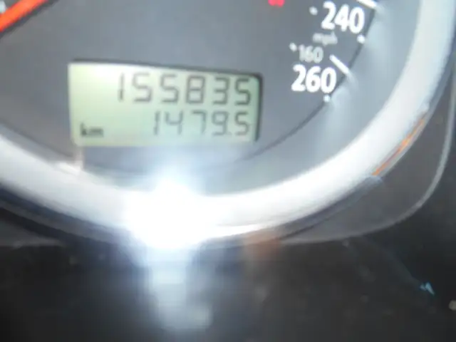 2009 VW City Golf.. LOW kms. & New MVI - Photo 6