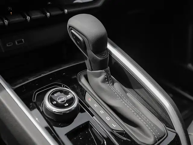 2026 Chevrolet Colorado Trail Boss - Photo 17