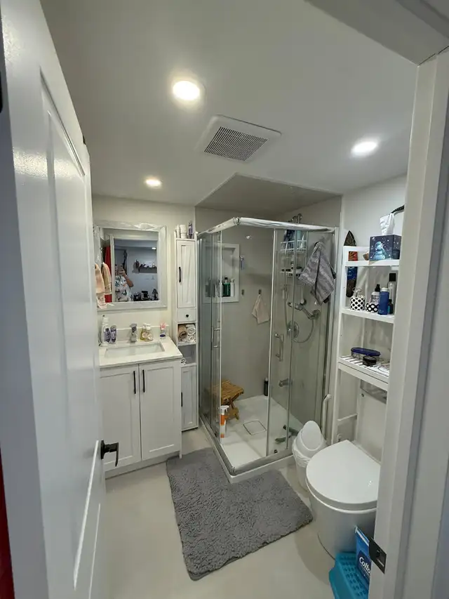 BASEMENT FOR RENT - Photo 3