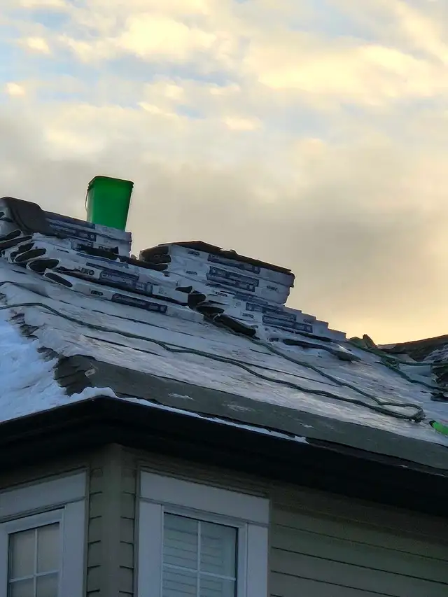 Roofer /Sider available - Photo 3
