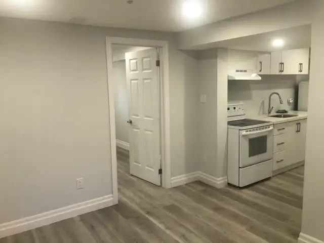 Legal Basement 1 bedroom & 1 washroom For Rent  from JUNE 1st - Photo 9