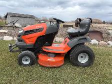 HUSQVARNA LAWN TRACTOR