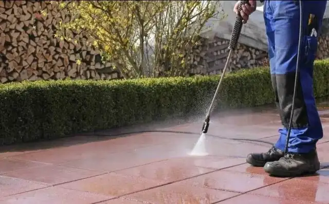spray and spray - Photo 3