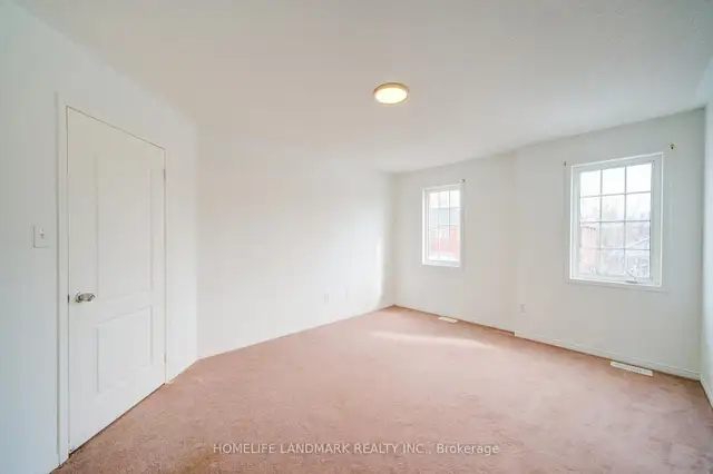 full house oshawa rent 6 parking $3500 entire home - Photo 5