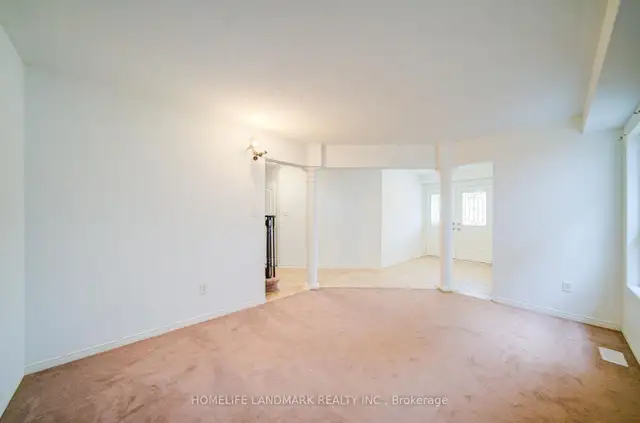 full house oshawa rent 6 parking $3500 entire home - Photo 11